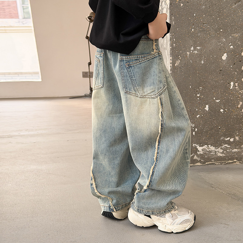 依依妈男童字母拼接流苏直筒牛仔裤儿童春装宝宝宽松直筒休闲裤子