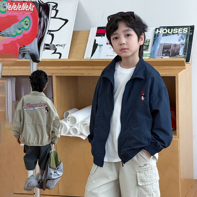 依依妈男童刺绣冲锋衣儿童春装上衣宝宝宽松户外休闲运动夹克外套