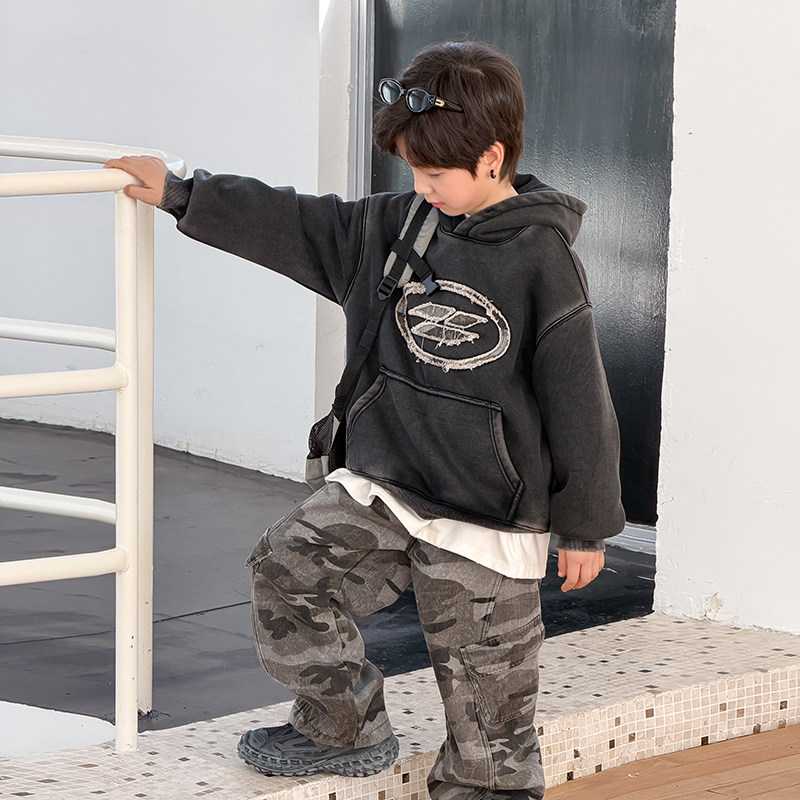 依依妈男童加绒连帽卫衣儿童冬装宝宝做旧砂洗磨白奥粒绒休闲上衣