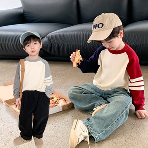 依依妈男童拼接撞色毛衣儿童秋装上衣宝宝宽松圆领拼色针织套头衫