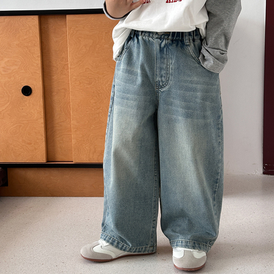 男童一粒扣复古砂洗直筒牛仔裤