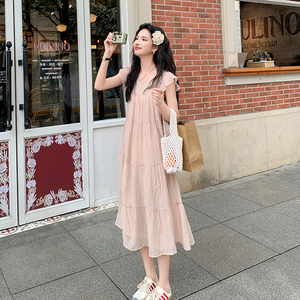 法式温柔风小飞袖粉色连衣裙女2025夏季新款宽松显瘦甜美仙女裙子图片