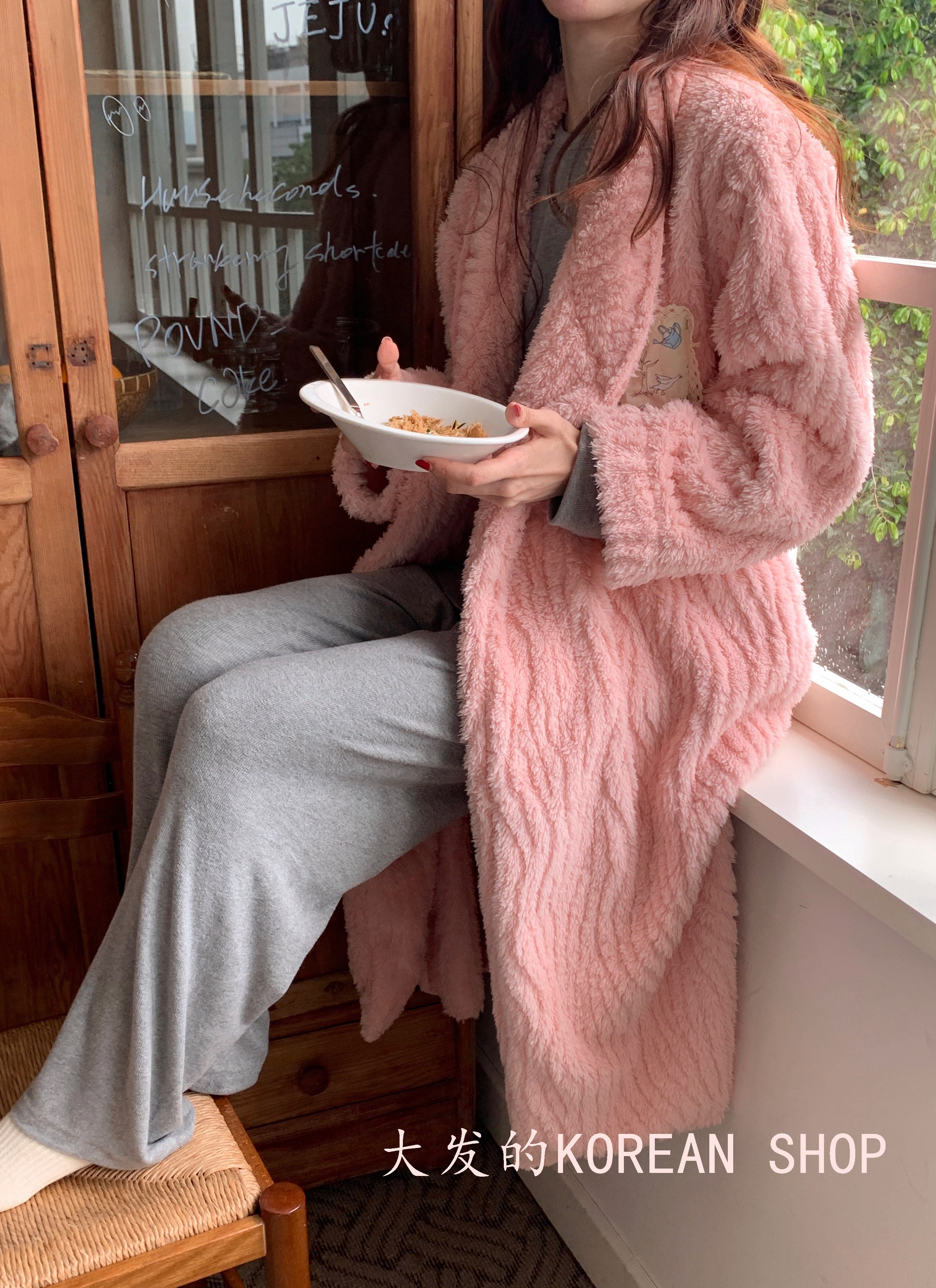 KOREAN VERSION OF IBITBIT SOLID COLOR SIMPLE CORAL VELVET WARM DRESSING GOWN COMFORTABLE LOOSE AND LAZY WIND THICKENED BATHROBE PAJAMAS