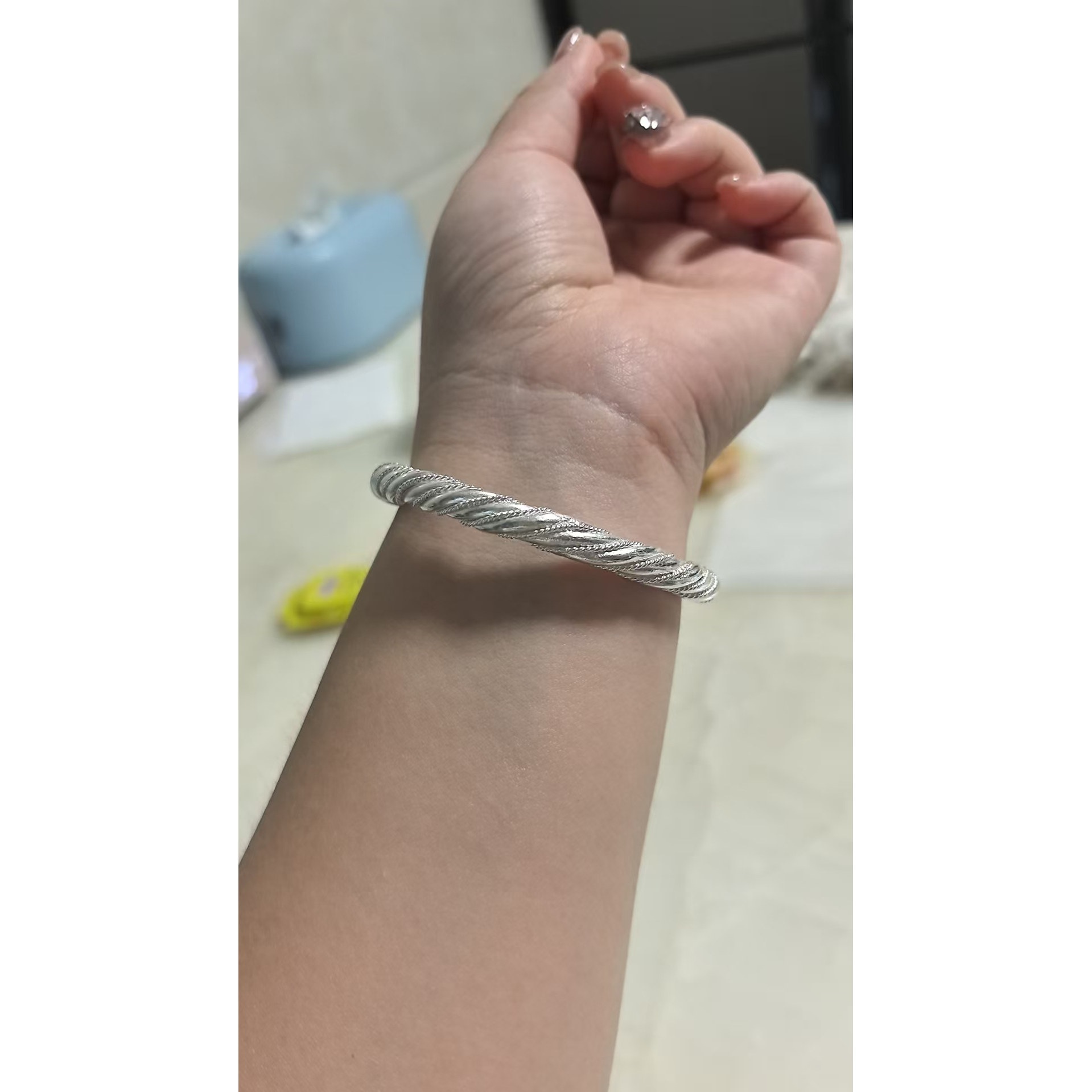 久爱足银999.9纯银手镯女实心闭口麻花手环送女友礼物简约