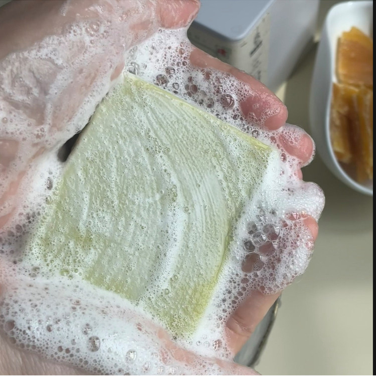 高奢橄榄油浸泡茉莉花茶干皮洁面沐浴洗发皂滋润保湿型冷制手工皂