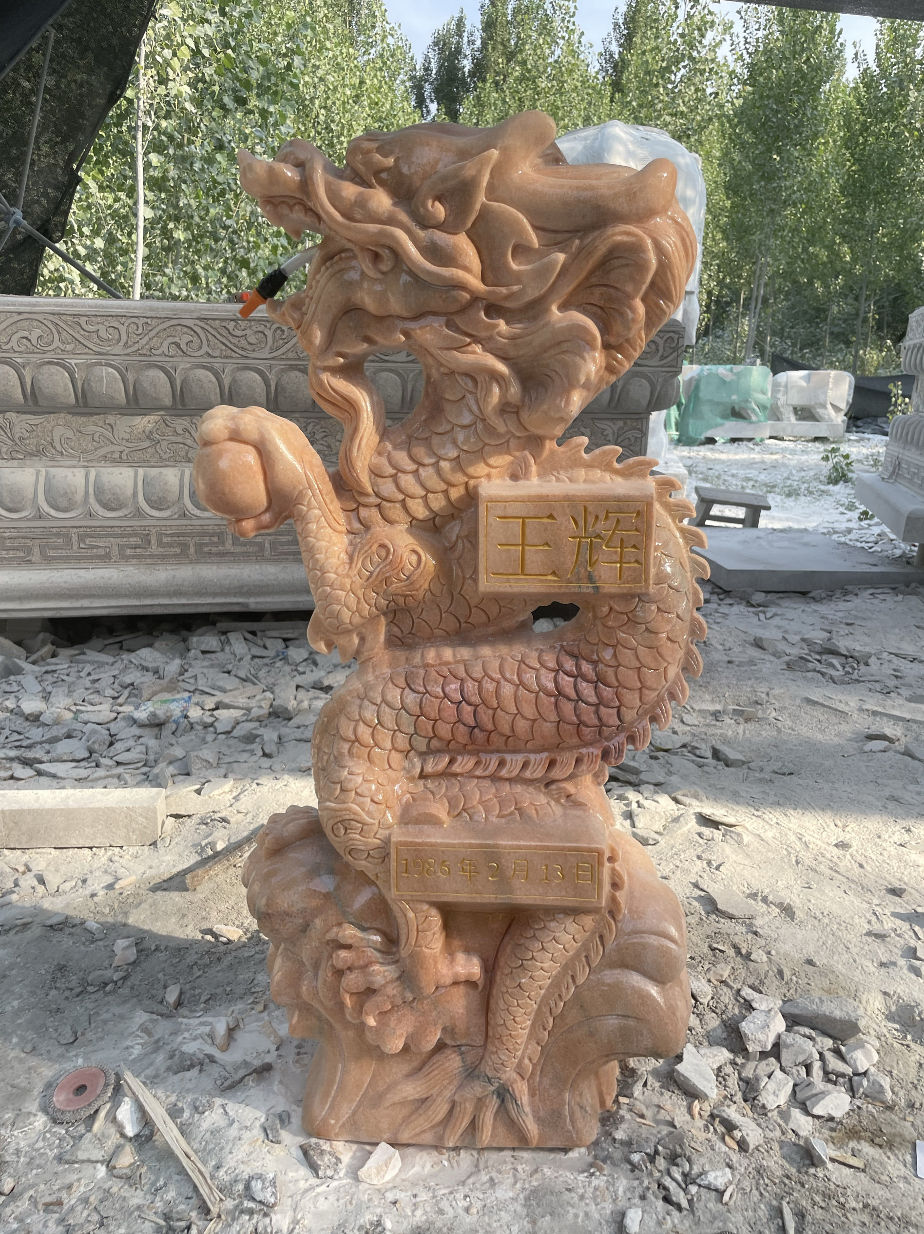 石雕龙大型喷水龙青石立体龙吐水龙雕塑镇宅动物摆件大小可定制