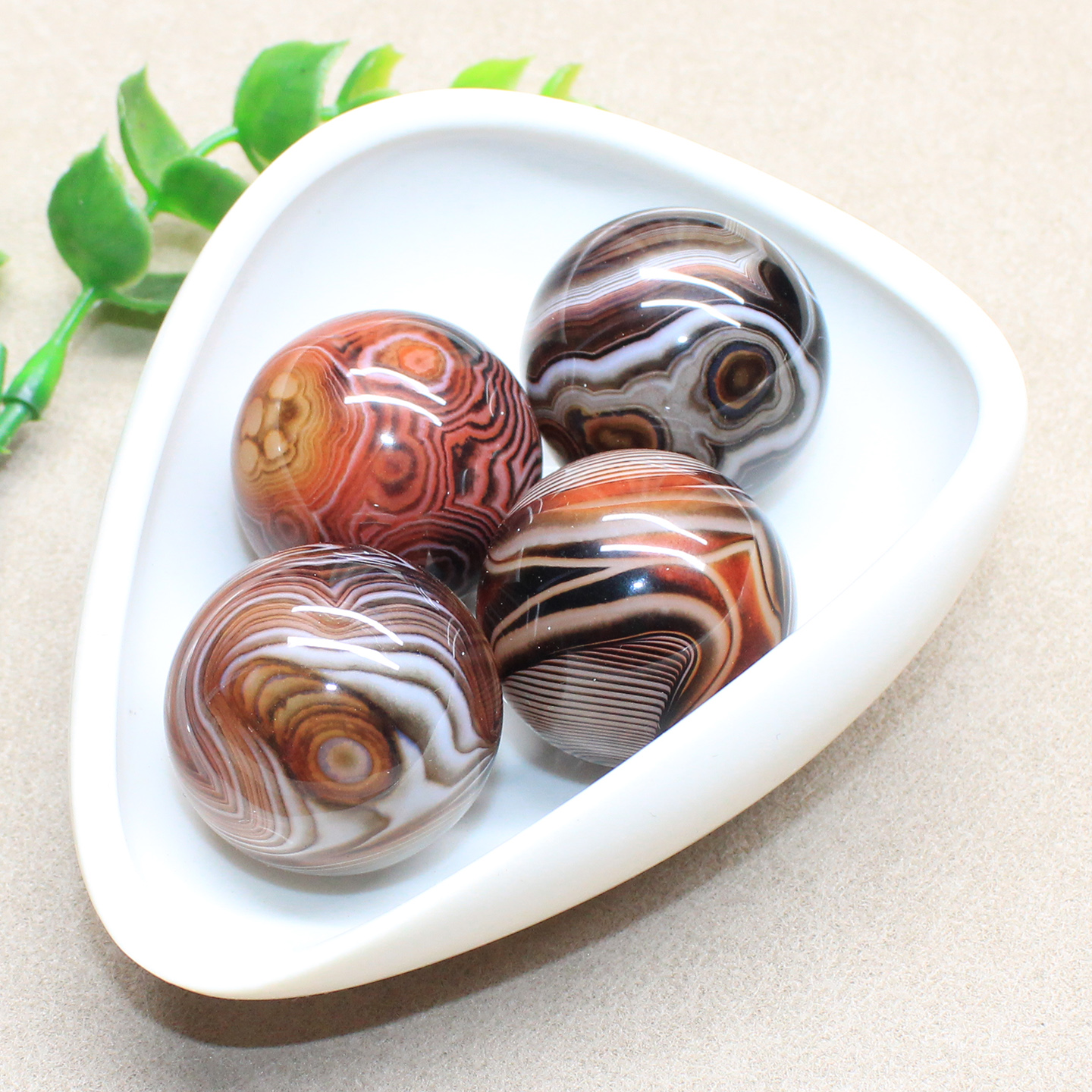 如鸿天然缠丝玛瑙水晶球摆件