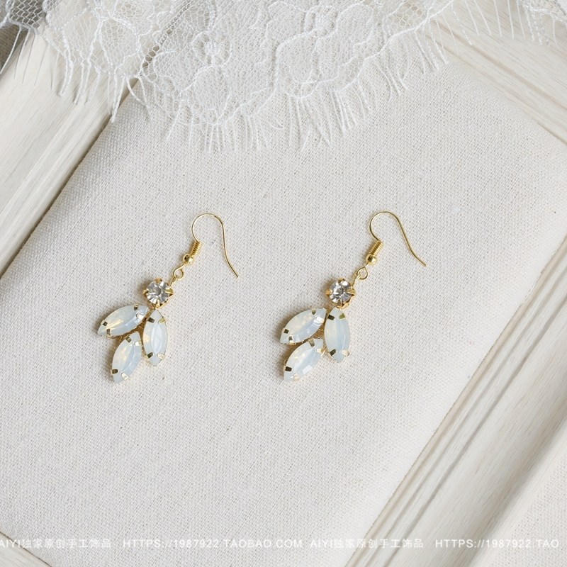 2018款韩式简约风气质蛋白优雅耳环新娘耳饰摄影造型婚纱礼服配饰