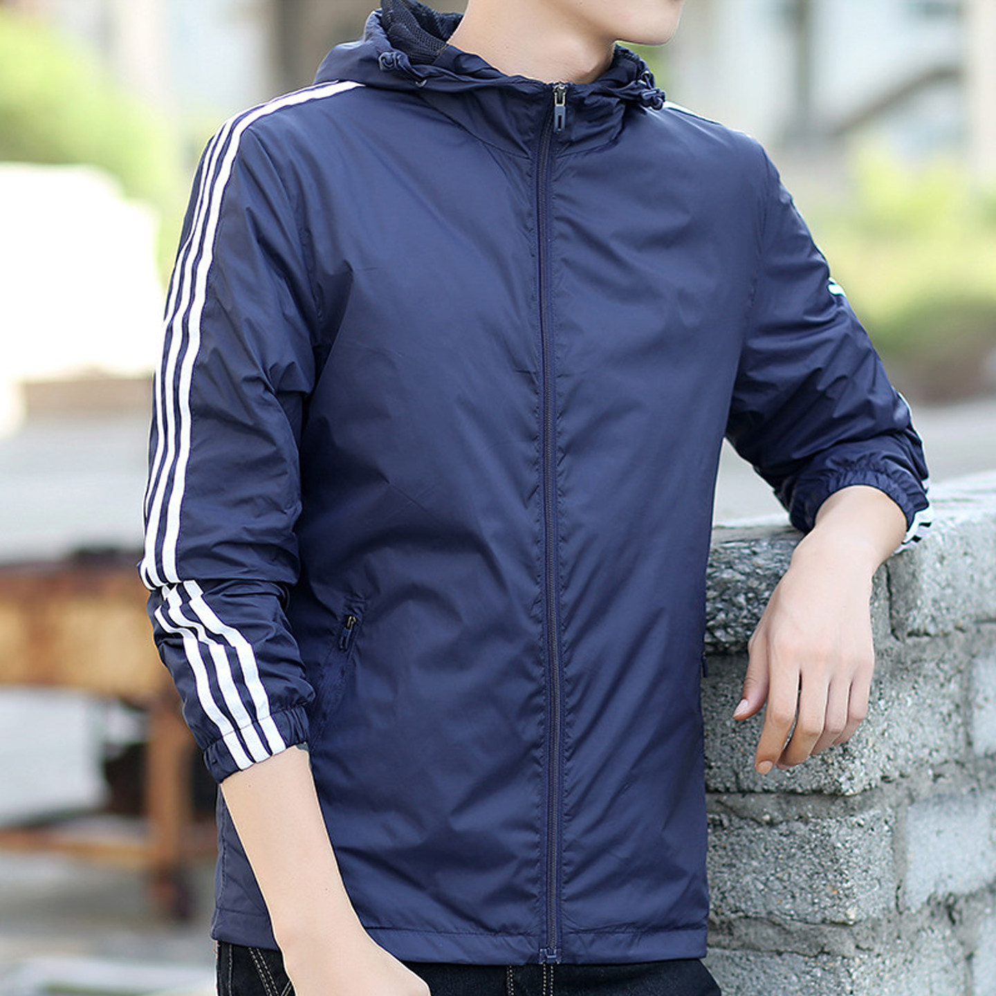 早春季运动外套男士连帽休闲夹克男生薄款跑步防晒风衣上衣服秋装