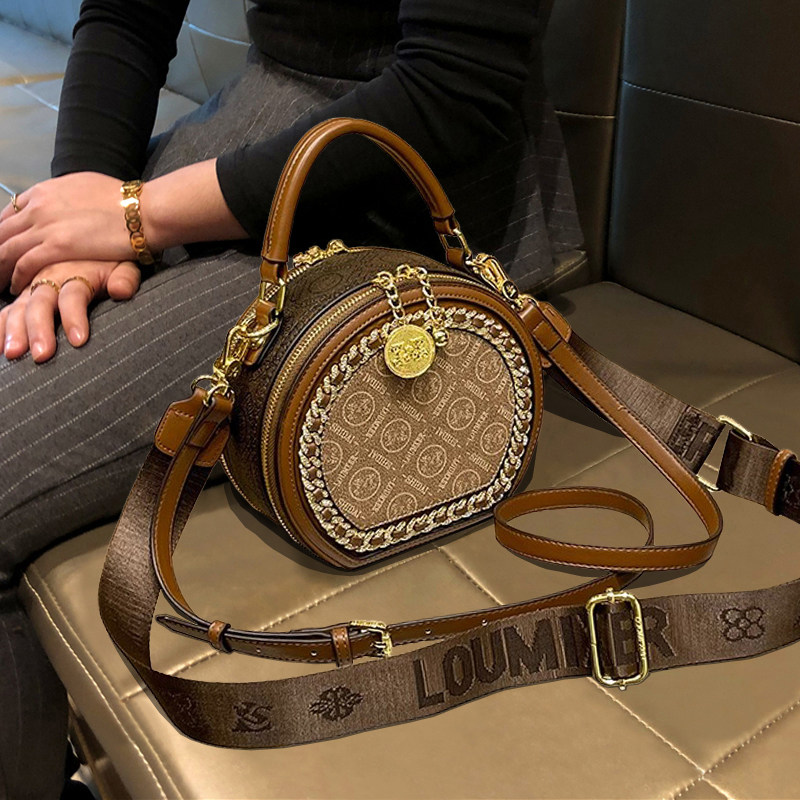 超火小众不撞款包包高级感时尚闪亮镶钻小圆包女士手提单肩斜挎包