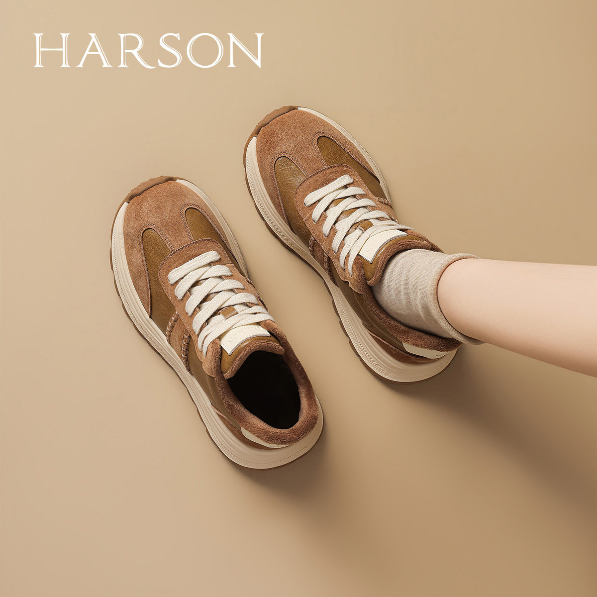 Harson/哈森加绒运动休闲鞋女2026冬季新款保暖厚底增高德训鞋