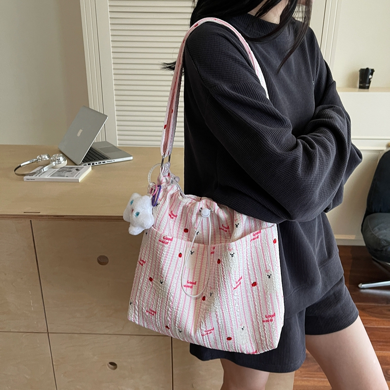 2025新款大容量百搭单肩斜挎包