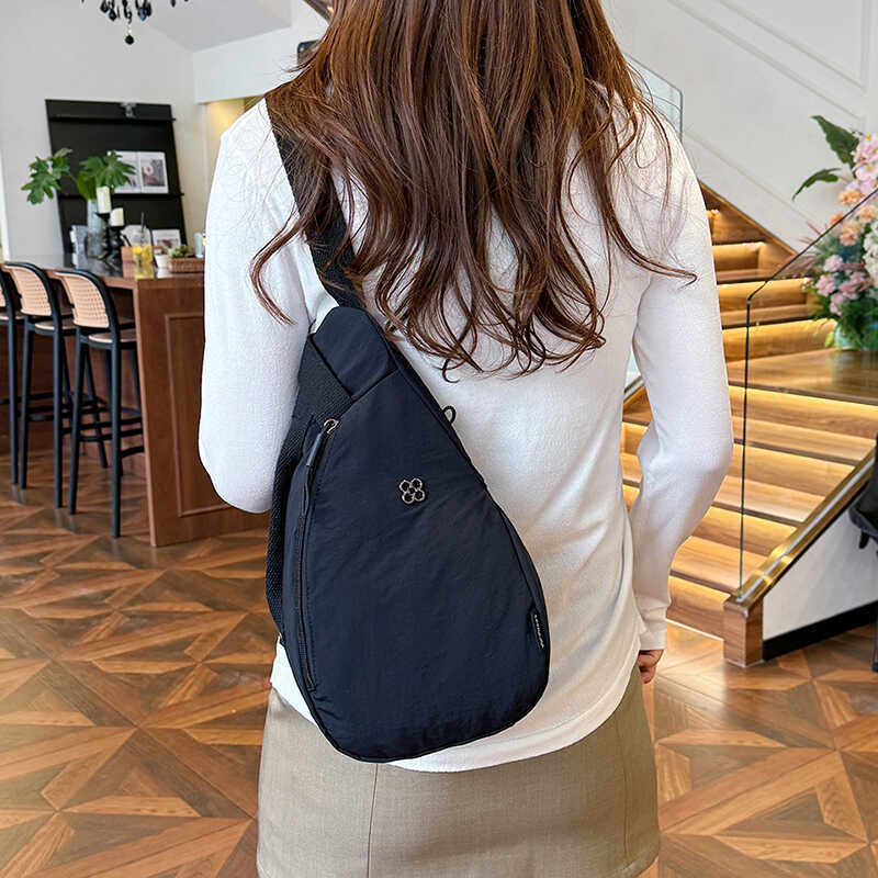 腰包女潮ins古着感帆布包女斜挎包女chic森系少女学生百搭小挎包