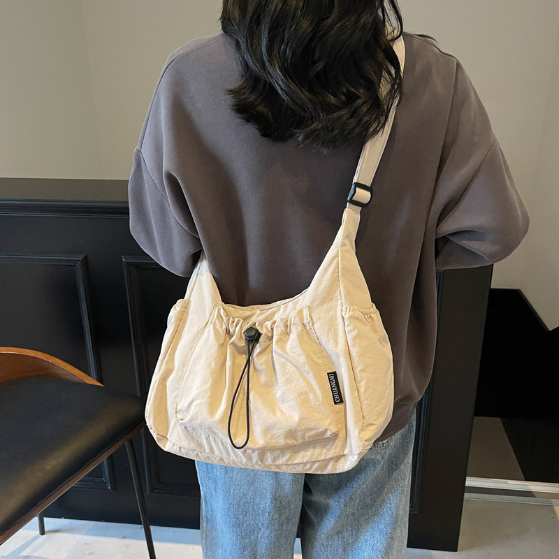 红鹮鸟日系简约大容量潮女2026上班通勤单肩托特包休闲斜挎包,箱包皮具/热销女包/男包,单肩包,淘宝优惠券,粉丝福利购,淘宝优惠卷