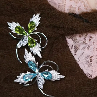 旭平轻奢重工大气蝴蝶仿水晶系列胸针易搭毛呢大衣毛衣时尚气质