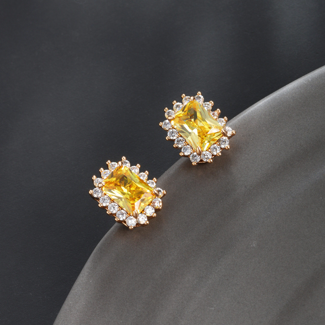 旭平彩宝系列彩色冰糖方块耳钉时尚气质高级感几何小巧精致耳饰,饰品/流行首饰/时尚饰品新,耳钉,淘宝优惠券,粉丝福利购,淘宝优惠卷