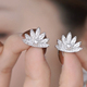 旭平太阳花耳钉复古法式 轻奢精致时尚 气质微镶满锆枫叶仿珍珠耳饰