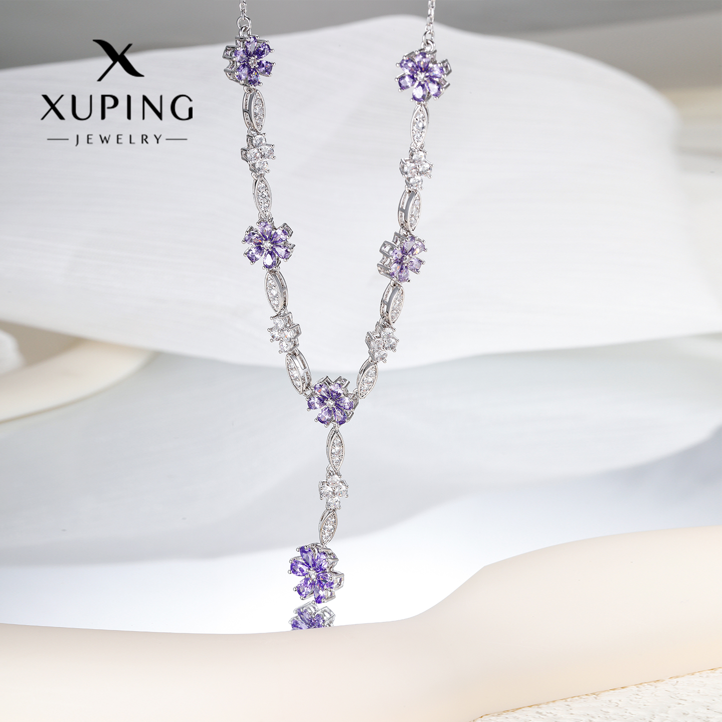 旭平紫荆花花Y型彩色项链时尚花卉轻奢微镶人造石重工流苏锁骨链