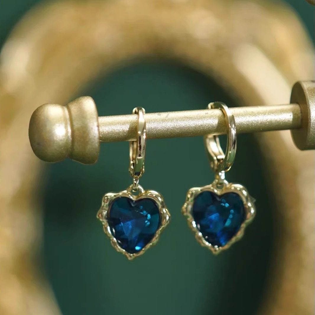 旭平仿水晶系列爱心耳扣女个性轻奢高级感气质耳环送女友七夕礼物,饰品/流行首饰/时尚饰品新,耳环,淘宝优惠券,粉丝福利购,淘宝优惠卷