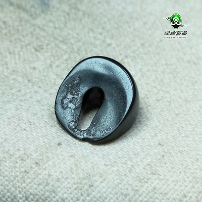 lssp/绿色石品wp1414 不还价 高古大年份西亚地方玉钥匙孔片状珠