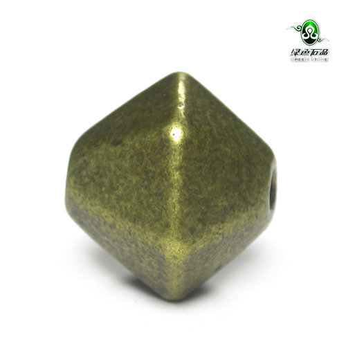 lssp/绿色石品gz2411 不还价分量足大颗清代合金多棱十二面珠吊坠