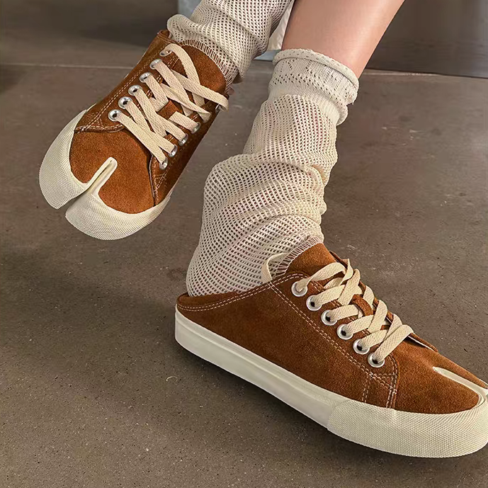 SGIRL TWTW牛反绒分趾鞋女春夏休闲通勤踩跟平底单鞋猪蹄鞋板鞋,女鞋,时尚休闲鞋,淘宝优惠券,粉丝福利购,淘宝优惠卷