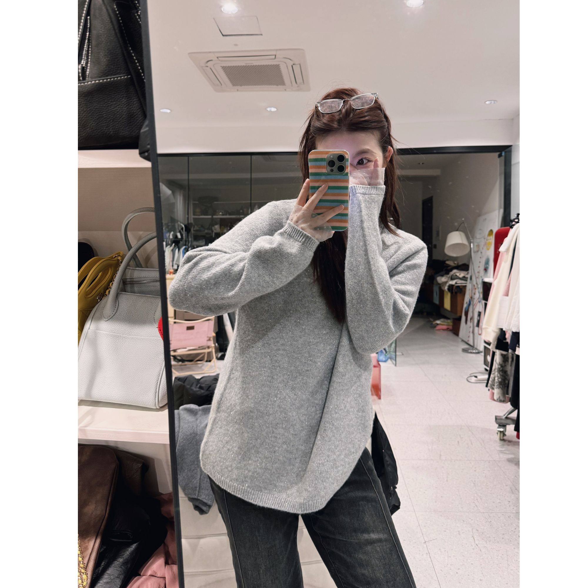 蕾蕾【见习丘比特！】波点网纱拼接V领宽松银丝针织毛衣