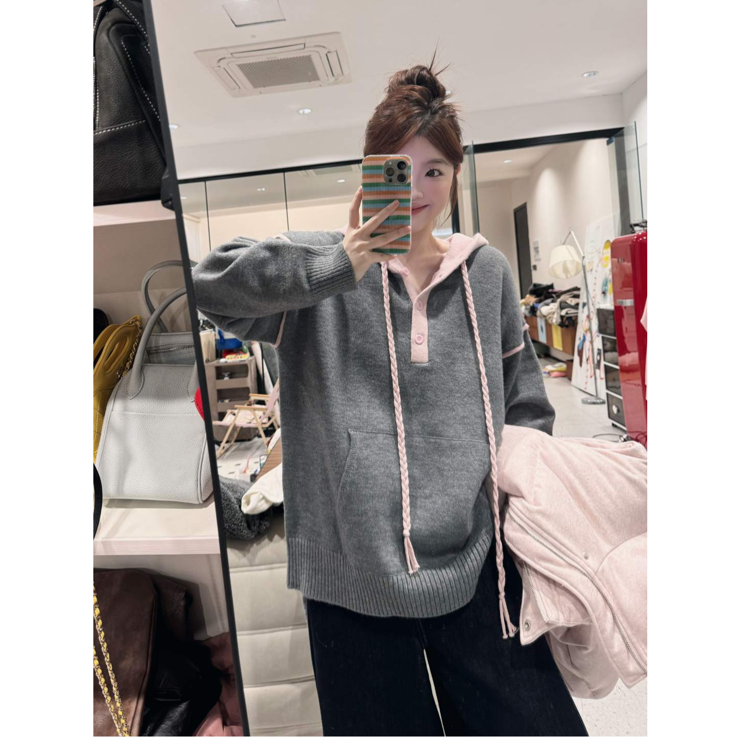 蕾蕾【彩虹对对碰！】韩版时尚撞色连帽宽松针织套头毛衣