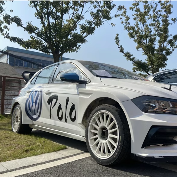 大众进口飞驰人生2改装拉花车贴