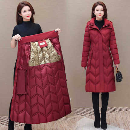 2024年冬季新款妈妈装加厚保暖长款轻薄羽绒棉服女士时尚连帽棉袄