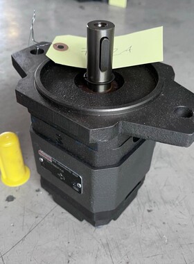 1x Rexroth PGH3-22/013RE07VU2 R900951304 Innenzahnradpumpe H