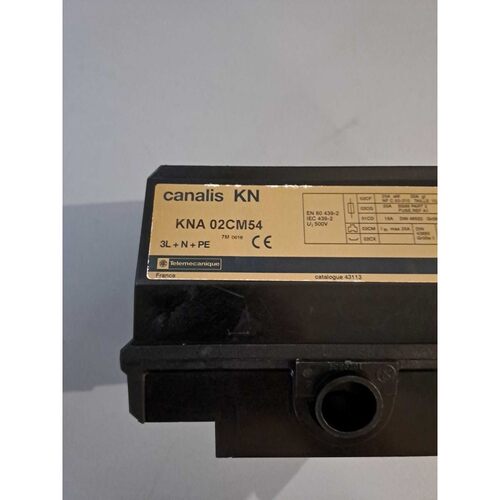 KNA02CM54 - Telemecanique - KNA02CM54/Box Canalis Used