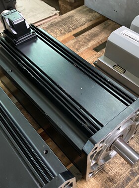 1x Indramat MDD112D-N-030-N2M-130GB0 257394 Rexroth Servomot