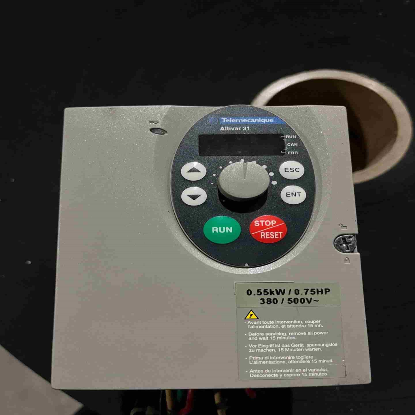 施耐德变频器ATV31HU055N4A 055K380V议价