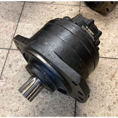 BOMAG 05818739 A34462J Stra?enfertiger BF800C Hydraulikmotor