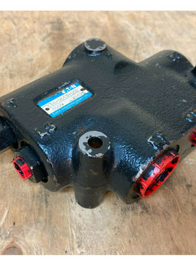 Eaton 606-9087-002 Priorit?tsventil für Komatsu WA320 WA250
