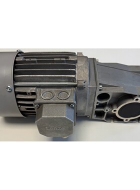 Lenze Getriebemotor mit Getriebe  055068100kW  GKR032M VAK 0