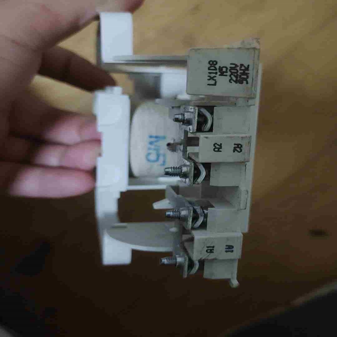 施耐德LC1D150接触器线圈220V议价