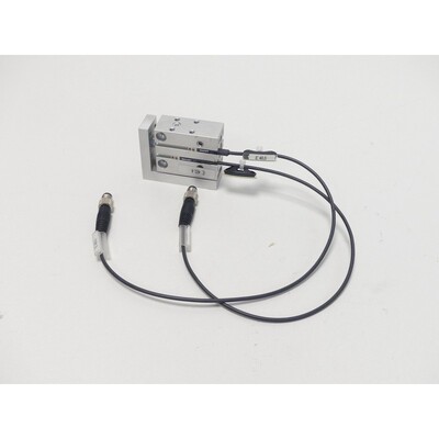 Festo SLS-10-10-P-A Mini-Schlitten 170492 + 2 Balluff Sensor