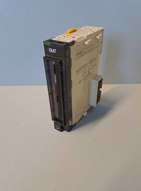 CJ1WIC101 - OMRON - CS1W-CN**3 / Unidad De Control Usada