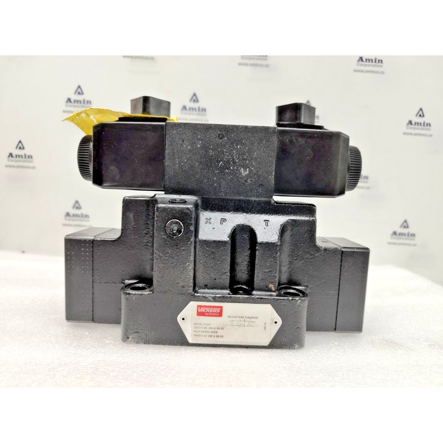 Vickers Di Danfoss DG5V-7-8C-VM-U-B6-50 Con Valvola DG4V-3-6