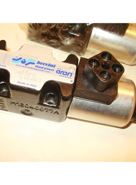 Brevini Wegeventil Regelventil Hydraulikventil AD3E01F 3 Spa
