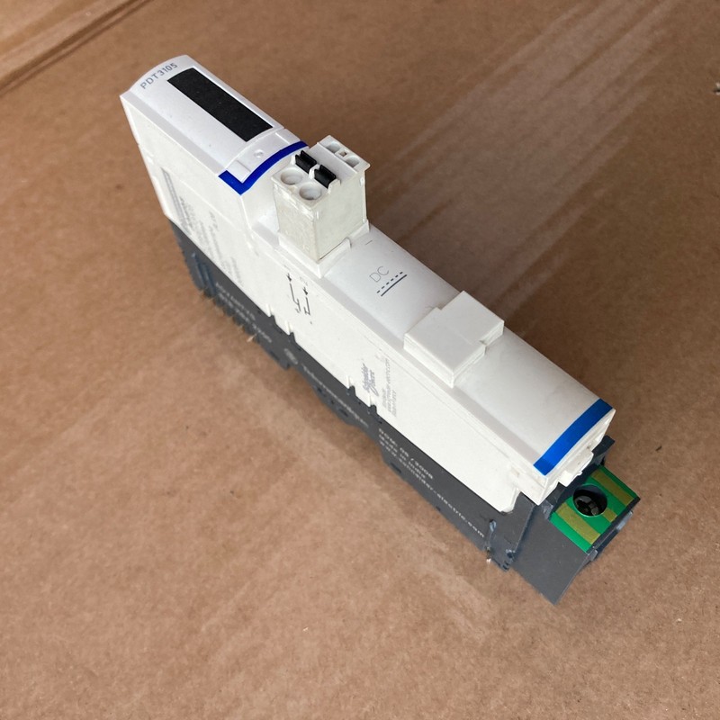 Telemecanique Advantys STB PDT 3105 24VDC PDM Basic PV:02 RL - 实物图