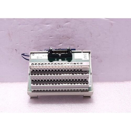 Allen-Bradley 1492-IFM20F-3 Interface Module 0-132V AC/DC Se