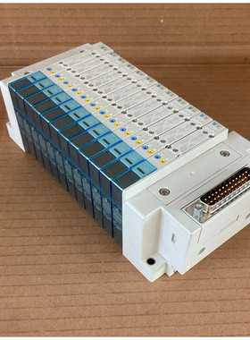SMC Ventilinsel 12x SY3A00-5U1 + SS5Y31-LQX084 Pneumatikvent