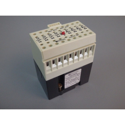 CA2FNFK - TELEMECANIQUE - CA2-FN/FK / Relais USED