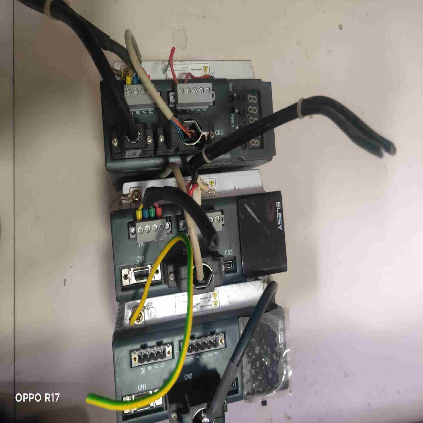 伊莱斯伺服驱动器 ESDA-005AP三个500元运费到议价
