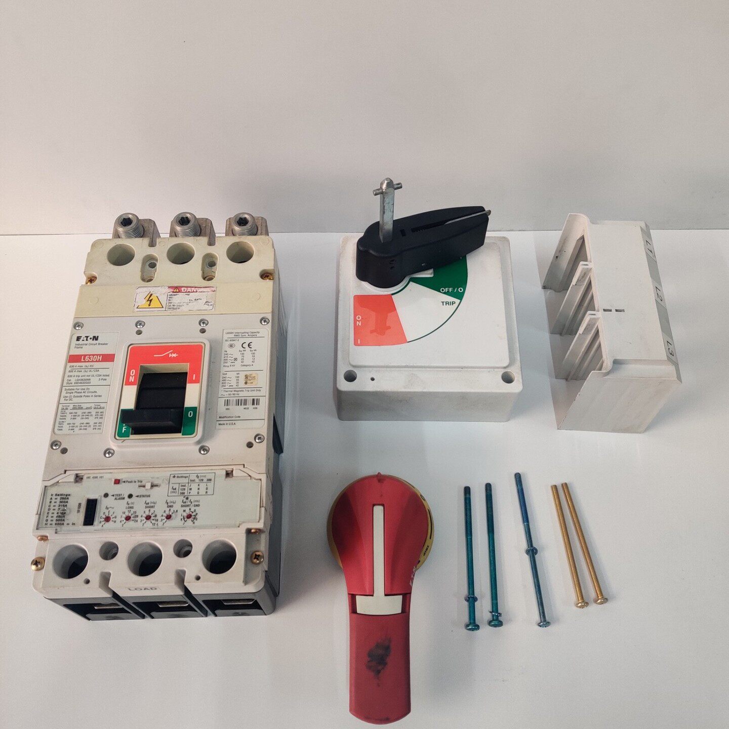 Eaton LGH3630NN 630 Amp 3 Pole Circuit Breaker L630H 630A 3P