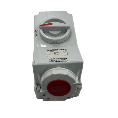 MENNEKES 5600A DUAL CEE SOCKET SWITCHABLE NEW WITHOUT BOX
