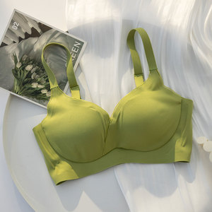 隐形小胸舒适无痕内衣女平胸无钢圈聚拢神器少女文胸纯色无压胸罩